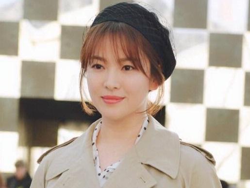 Song Hye Kyo giản dị vẫn đẹp hết nấc tại Paris