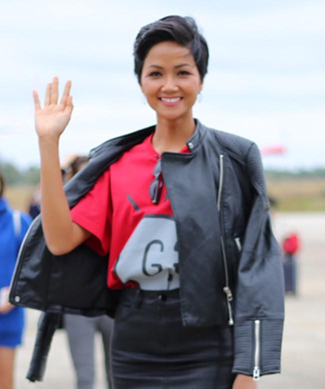 2 tuần sau đăng quang, Hoa hậu HHen Niê đã có món hàng hiệu đầu tiên-3