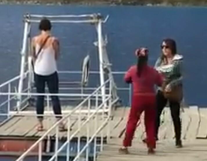 Vào Tuyệt tình cốc, nữ du khách Tây bị xua đuổi-4