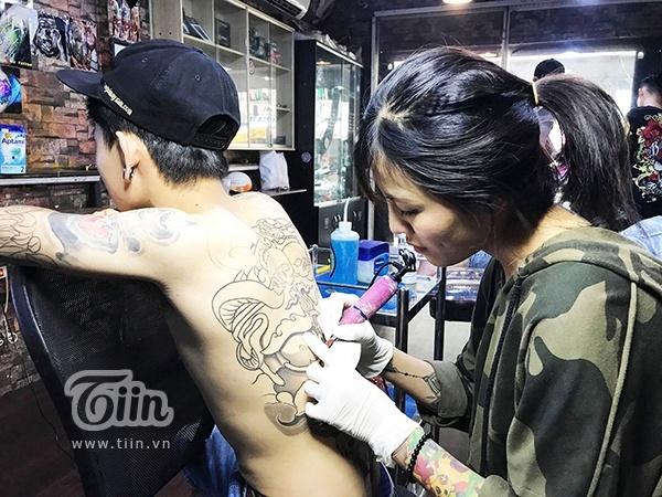 Góc khuất nữ thợ xăm: Thuốc lắc, cần sa mời gọi, người lạ rủ cà phê boa tiền-3