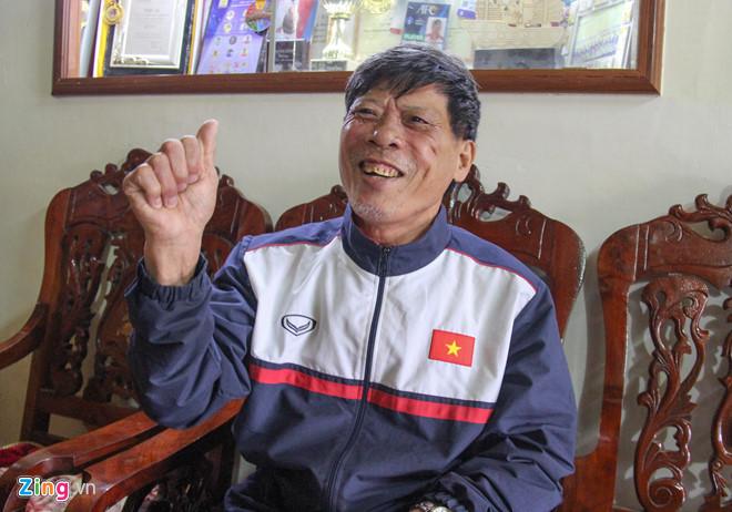 Người dân quê nhà Hà Tĩnh chờ đợi trung vệ Tiến Dũng tỏa sáng-3