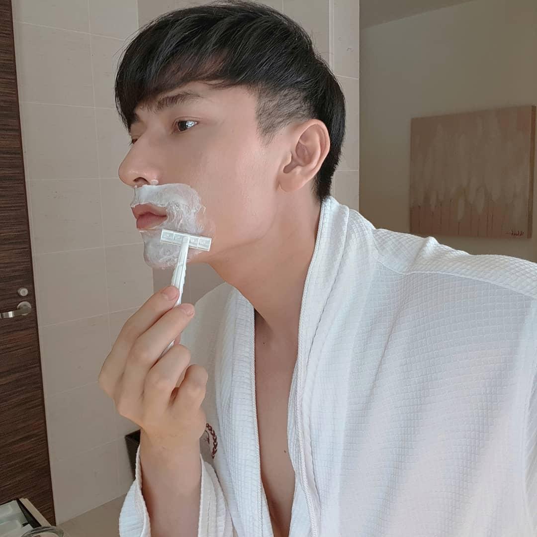 Tin sao Việt: Phạm Quỳnh Anh tự nhủ cố lên, bình yên sẽ đến-3