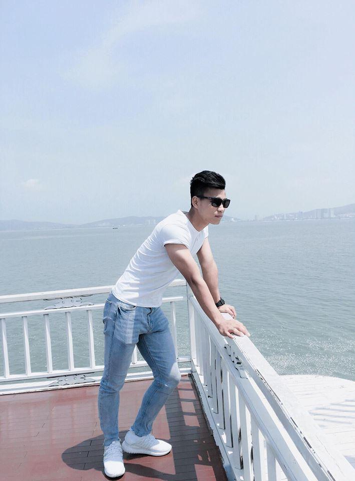 Phong cách thời trang basic chất như nước cất của 5 chân sút penalty ấn tượng nhất U23 Việt Nam-3