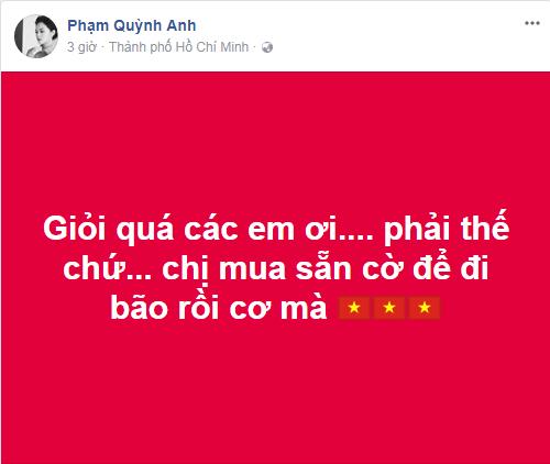 Đàm Vĩnh Hưng mặc quần short, nhảy lên nóc xe ăn mừng chiến thắng của U23 Việt Nam-13