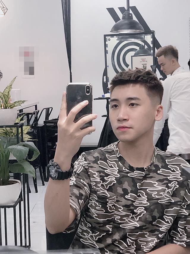 Một đêm đi bão mừng U23 Việt Nam vào chung kết đầy cảm xúc của dàn hot girl - hot boy Việt-12