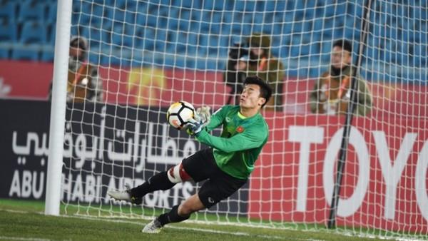 Thủ môn Bùi Tiến Dũng - Từ kẻ bị bỏ rơi ở SEA Games 29 đến người hùng U23 châu Á-2