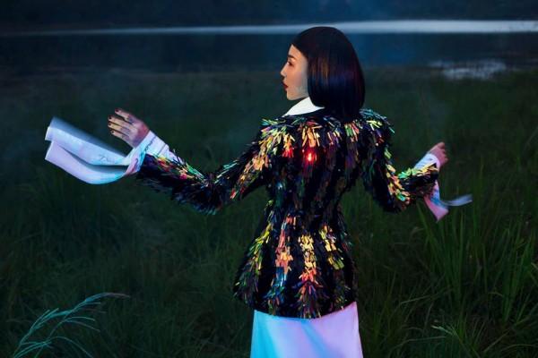 Không chỉ mặc một thiết kế những hai lần, Tóc Tiên còn đụng hàng kép cả Angela Phương Trinh và Tú Hảo-6