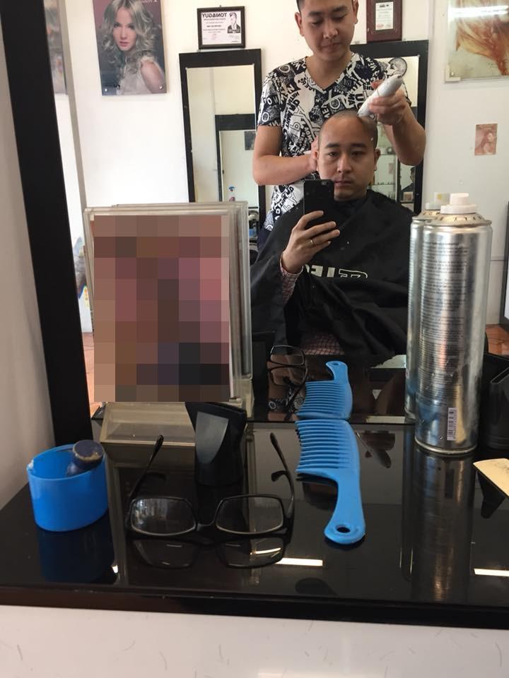 Tạm quên chuyện đi bão, đây mới là cách người hâm mộ thể hiện tình yêu với U23 Việt Nam-3