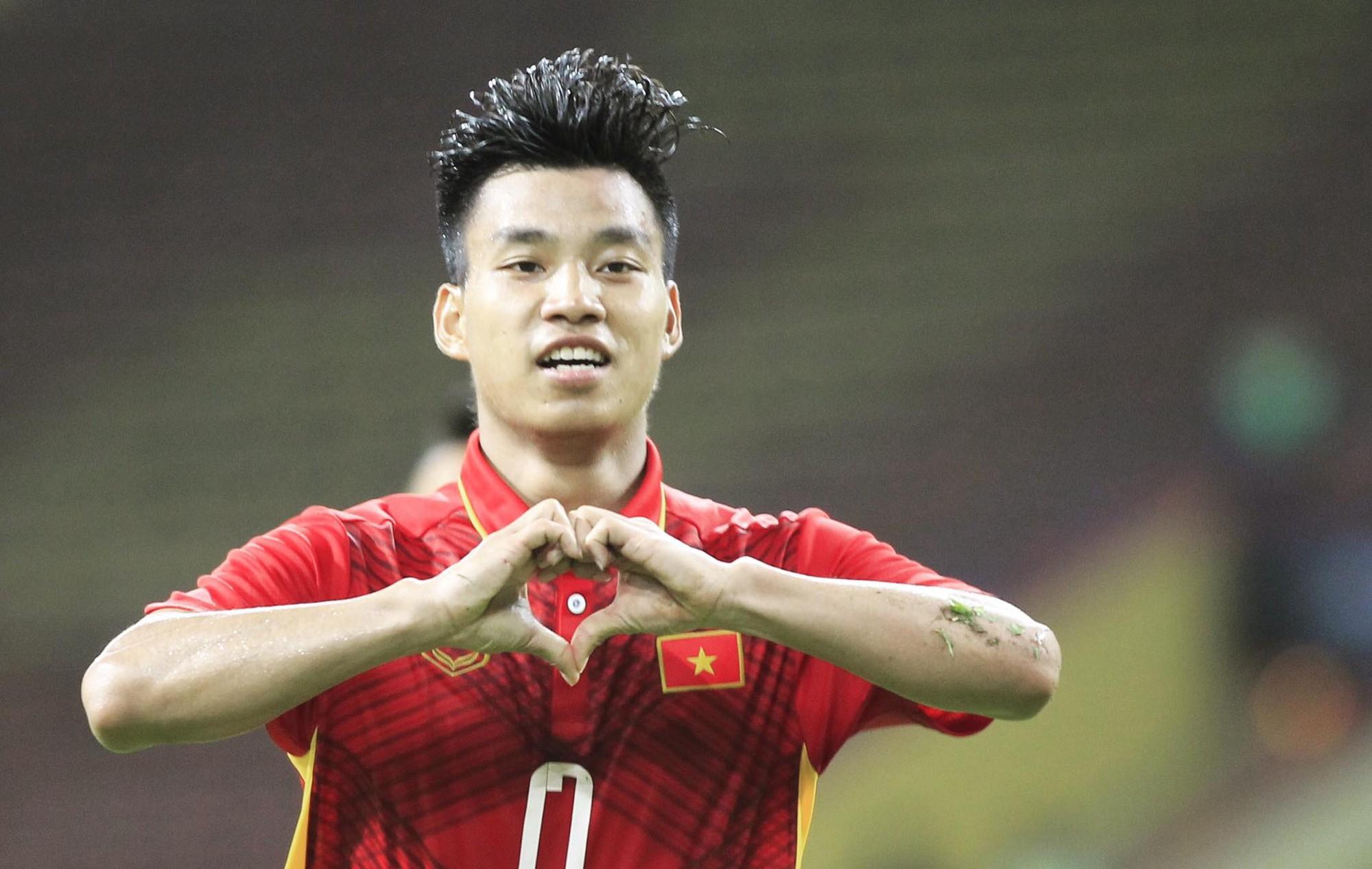 Khẳng định vẫn ngon lành, Vân Hugo muốn đóng thuyền với Văn Thanh U23 Việt Nam-4