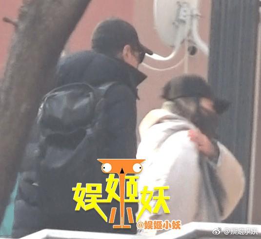 Triệu Hựu Đình - Cao Viên Viên: Cưới nhau 3 năm vẫn dính như sam giống thuở mới yêu-1