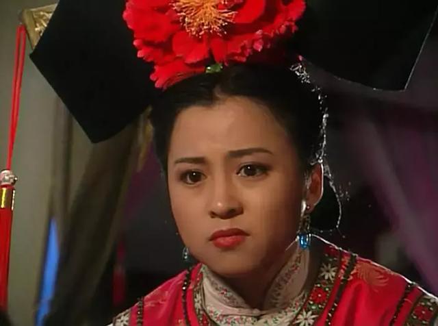 Giàu có là thế nhưng Phạm Băng Băng vẫn lép vế trước A hoàn của Triệu Vy-3