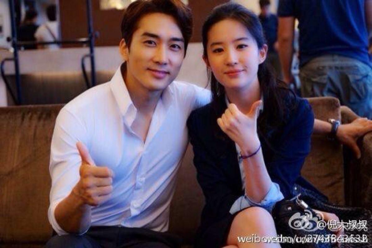 Ngưỡng mộ 2 năm yêu đương đầy mật ngọt, ai ngờ Lưu Diệc Phi và Song Seung Hun chia tay bất ngờ đến thế!-10