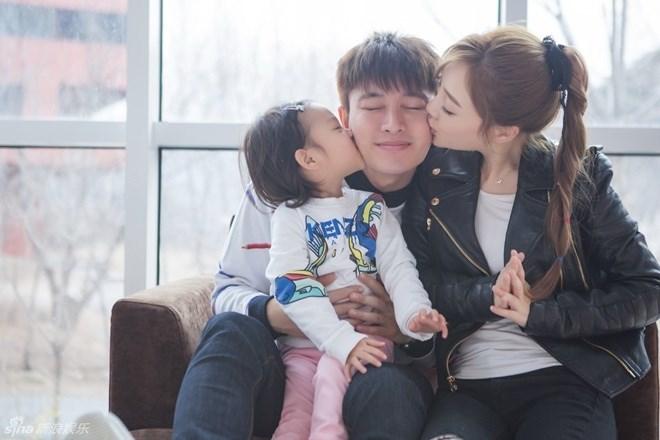 Rộ tin Giả Nãi Lượng đã không còn chung nhà với Lý Tiểu Lộ sau khi bùng nổ scandal vợ ngoại tình-3