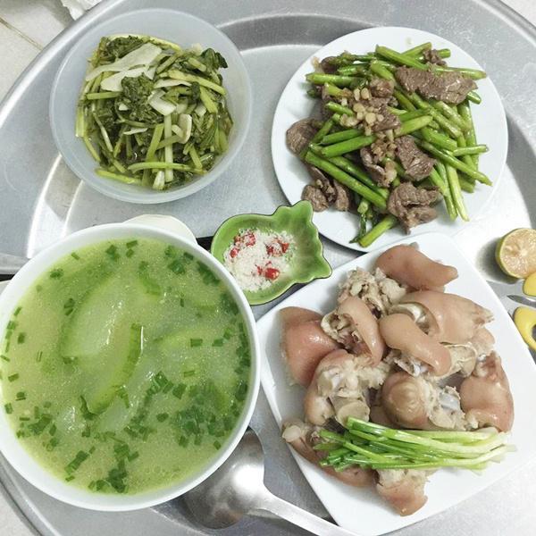 Mẹ 2 con chia sẻ những mâm cơm ngon miệng dành cho 4 người-6