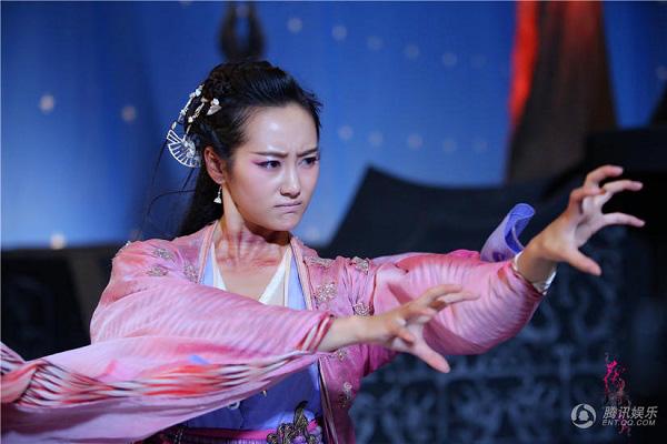 Chân dung ác nữ khiến Triệu Lệ Dĩnh và Châu Tấn chết đi sống lại-9