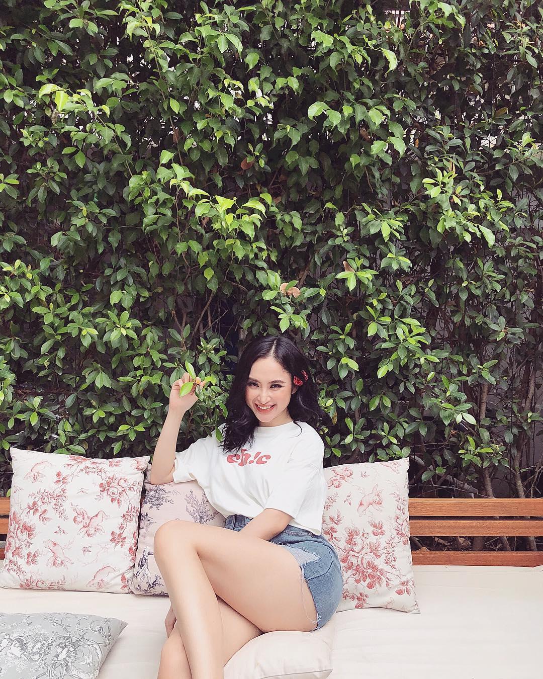 Tin sao Việt: Hoài Linh cảm động trước tình thâm gia đình của thủ thành Tiến Dũng-3