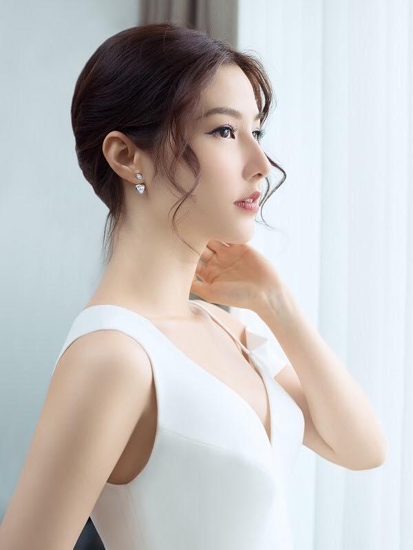 Tin sao Việt: Hoài Linh cảm động trước tình thâm gia đình của thủ thành Tiến Dũng-4