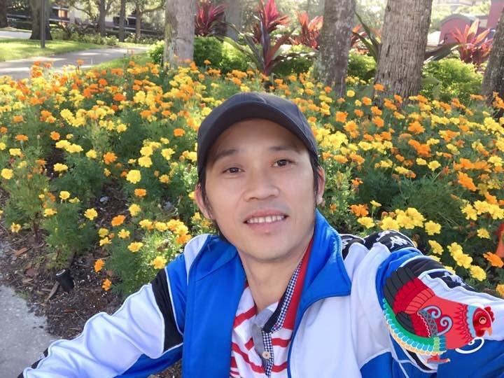 Tin sao Việt: Hoài Linh cảm động trước tình thâm gia đình của thủ thành Tiến Dũng-1
