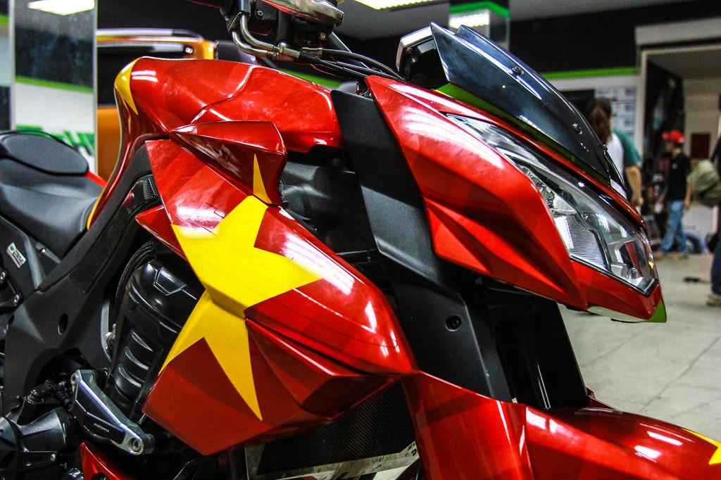 Dàn xe độ tem cổ vũ U23 Việt Nam trước trận chung kết-2