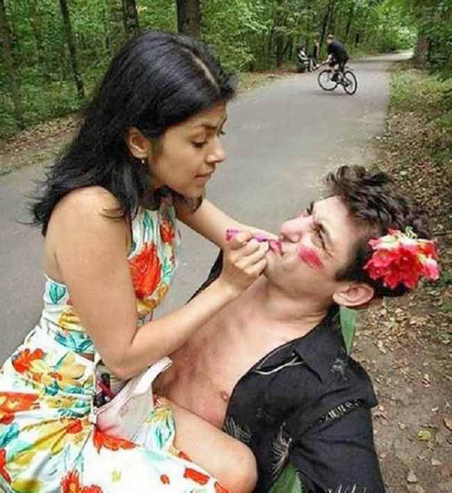 Hội gái đẹp nghịch ngợm khiến anh em ngán ngẩm-6