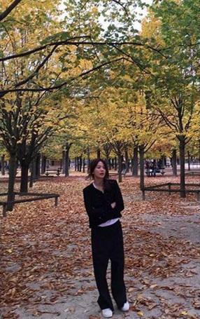 Nghịch lý Song Hye Kyo: Ăn vận kiểu cách thì sến nhưng luộm thuộm chút lại chất đừng hỏi-10