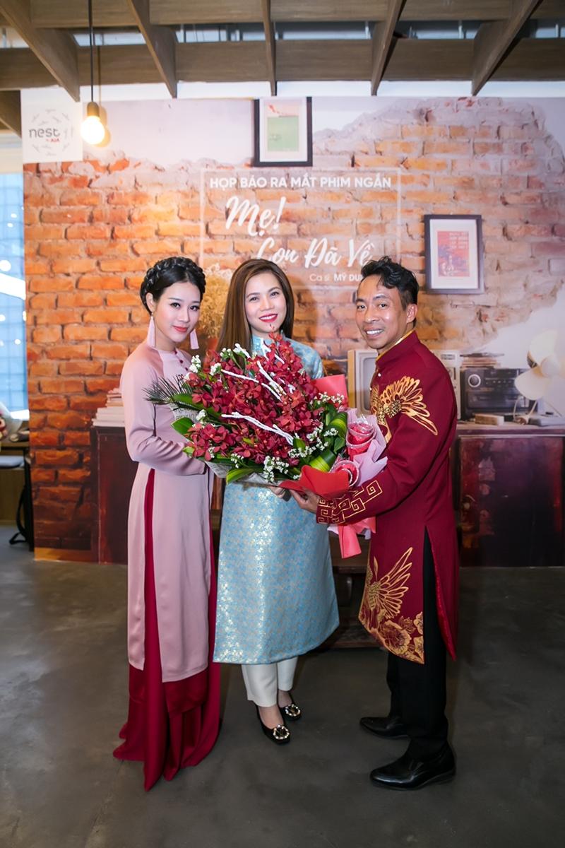 Chồng Mỹ Dung trách yêu khi thấy vợ quan tâm con trai hơn-5