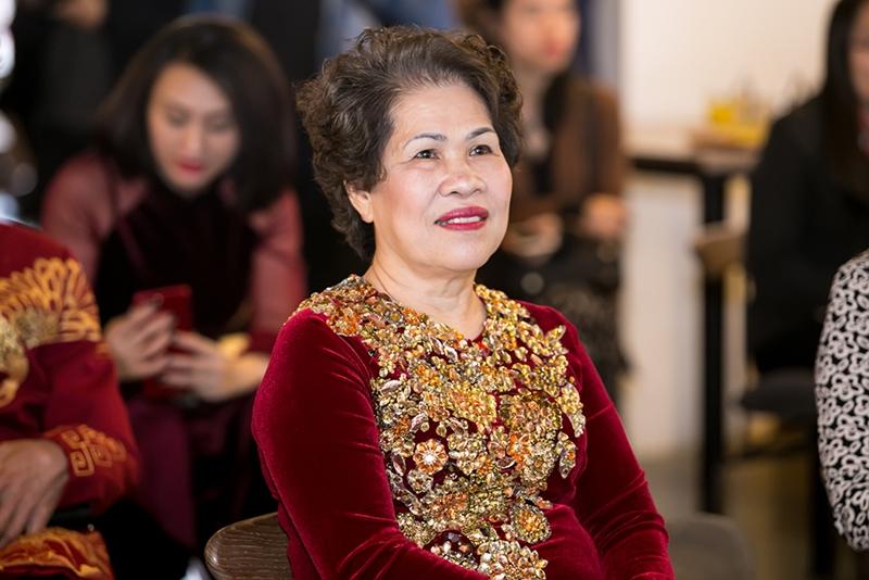 Chồng Mỹ Dung trách yêu khi thấy vợ quan tâm con trai hơn-4