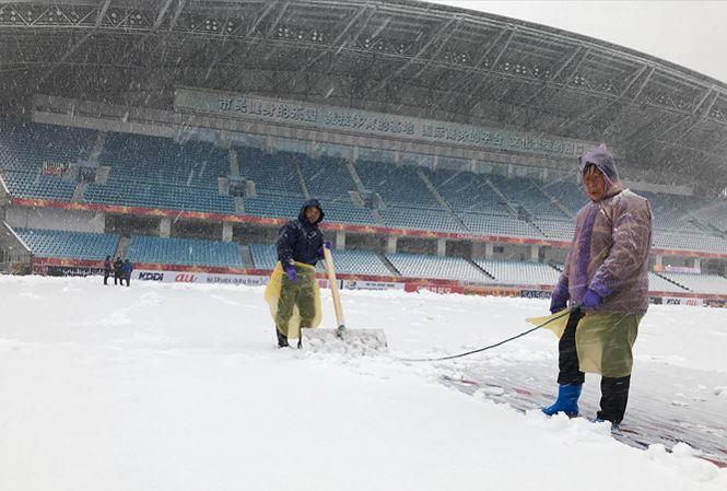 Đá dưới mưa tuyết, U23 Việt Nam đối mặt những rắc rối nào?-1