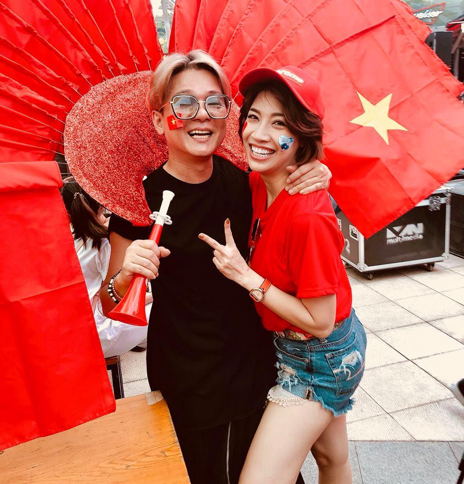 Quá ngưỡng mộ cầu thủ Quang Hải, MC Trấn Thành hứa mối mai em gái sau khi kết thúc trận tranh hùng-9