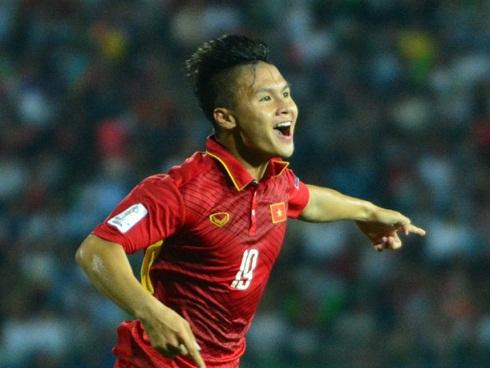 BLV Fox ngỡ ngàng: 'Siêu phẩm của Quang Hải đẹp nhất giải'