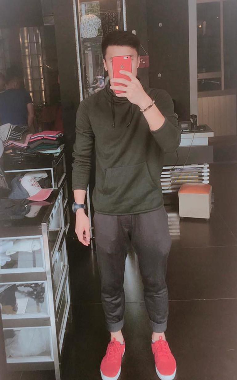 Sở thích diện giày sneaker nổi bật của dàn cầu thủ U23 Việt Nam-2