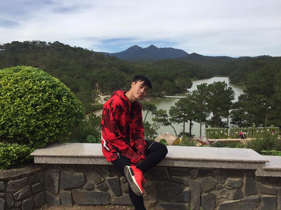 Sở thích diện giày sneaker nổi bật của dàn cầu thủ U23 Việt Nam-8