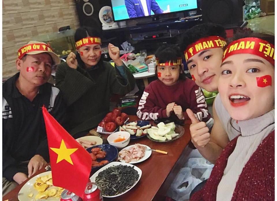 Cờ đỏ sao vàng ngập tràn street style của dàn hot-face tuần qua-7