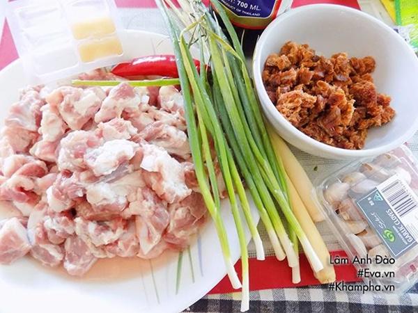 Sụn heo rim mắm cá đậm đà trôi cơm cuối tuần-1