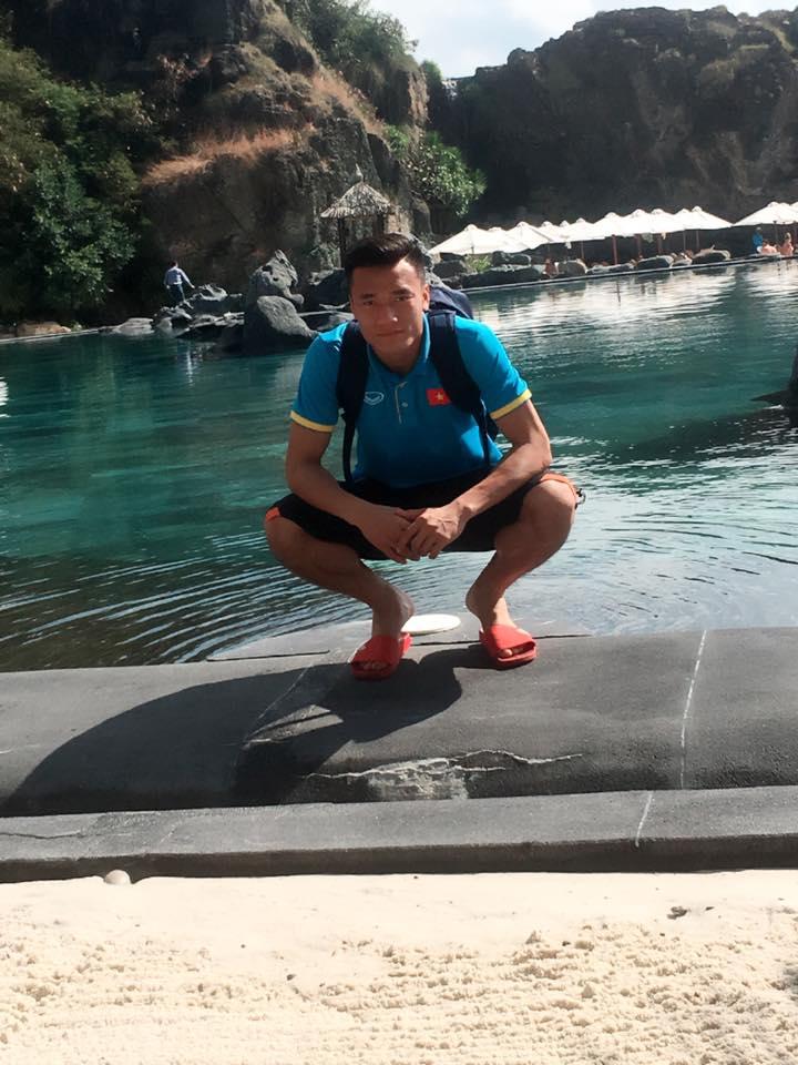 Phía sau hào quang sân cỏ, thủ môn Bùi Tiến Dũng cũng có cuộc sống kute lạc lối-4