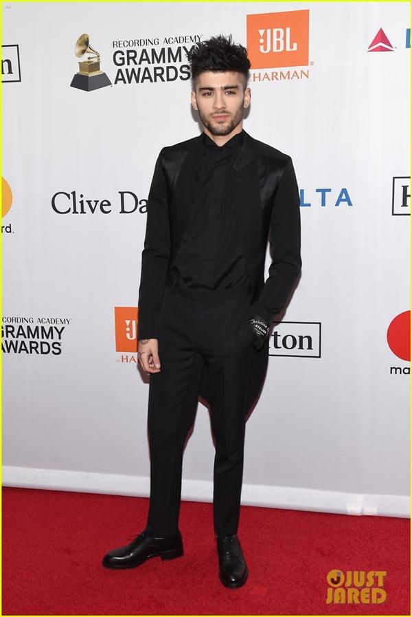 Loạt sao xuất hiện lộng lẫy, khoe đường cong bốc lửa trên thảm đỏ tiệc tiền Grammy 2018-5