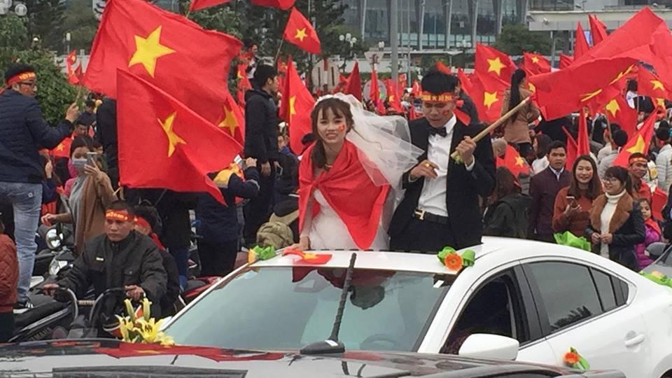 Đoàn xe dâu đặc biệt được cả triệu người chung vui trong ngày đón tuyển U23 trở về-3