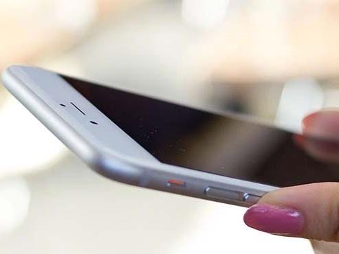 iPhone Xs, iPhone Xs Plus sẽ dùng pin khủng chữ L của LG-3