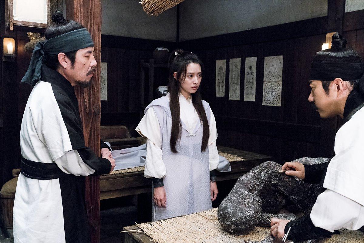 Mỹ nhân Hậu duệ mặt trời khiến khán giả chết lặng vì quá đẹp-9