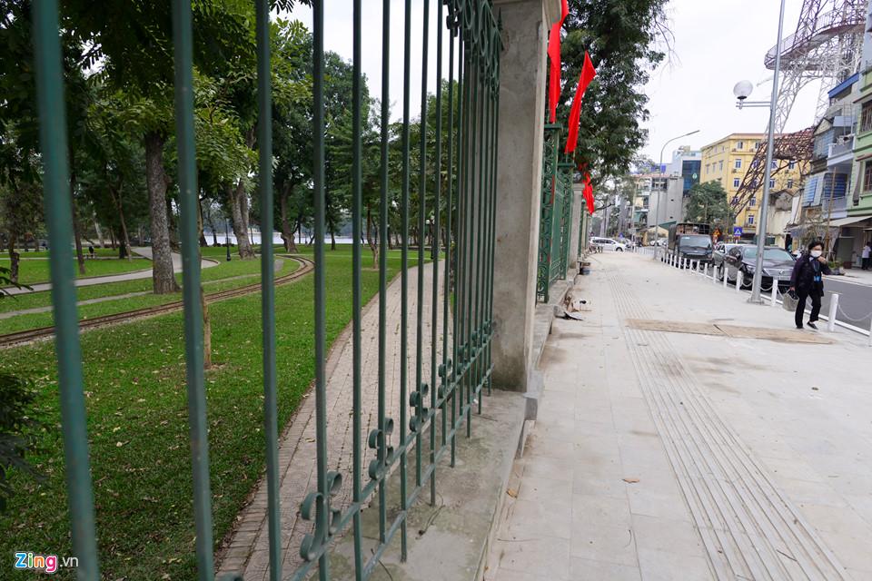 Toàn cảnh tuyến phố dài 600 m làm 17 năm mới xong-5