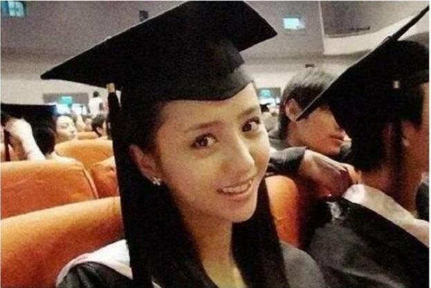 Mỹ nhân Hoa ngữ: Những cực phẩm nhan sắc từ khi còn ngồi trên ghế giảng đường-13