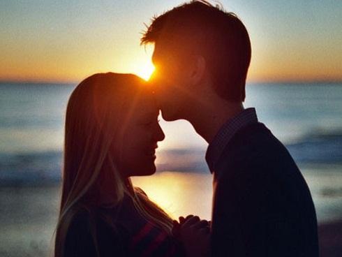 7 năm yêu nhau suýt mất nhau vì... người lạ