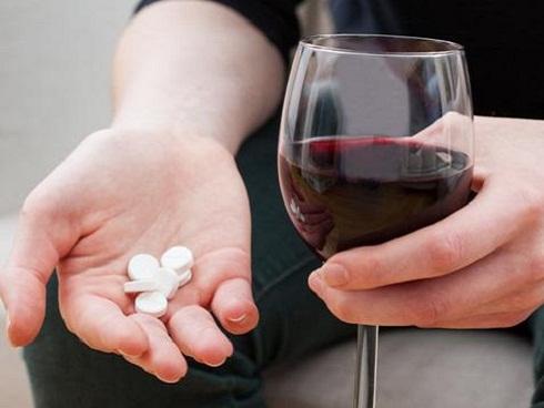 Chỉ cần chú ý 5 điều quan trọng sau, bạn sẽ an toàn hơn nhiều sau mỗi lần nhuộm tóc-3