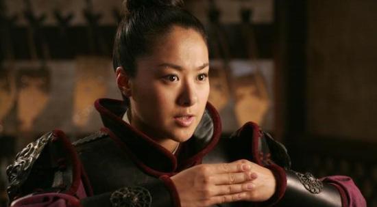 Lưu Diệc Phi hay Triệu Vy, phiên bản Hoa Mộc Lan nào đẹp nhất ?-11