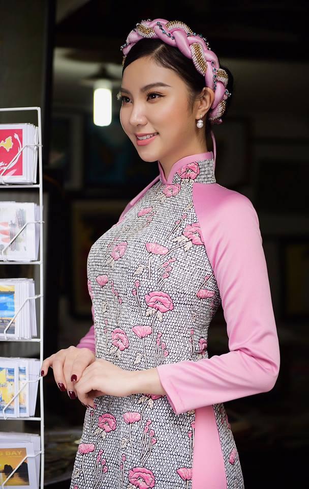 Hot girl - hot boy Việt: Dân mạng chia sẻ chóng mặt bức ảnh Quang Hải lọt thỏm khi đứng cạnh Văn Hoàng-8