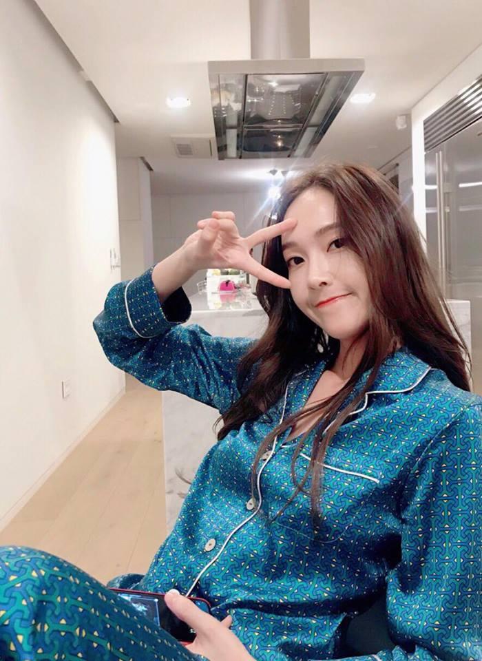 Diện street style đón đầu xu hướng như Park Shin Hye - Irene - Suzy - cô nàng cử tạ Lee Sung Kyung-5