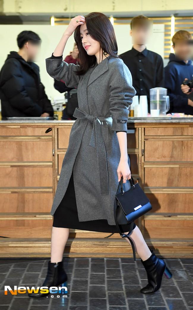 Diện street style đón đầu xu hướng như Park Shin Hye - Irene - Suzy - cô nàng cử tạ Lee Sung Kyung-7