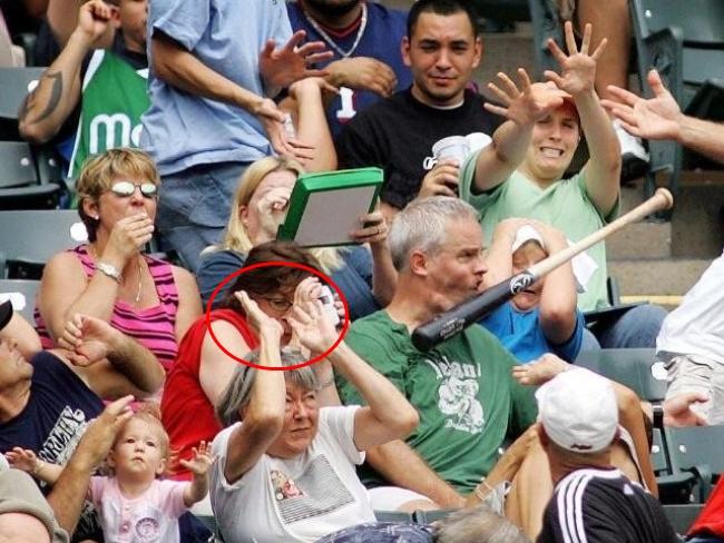 Đừng xem trò chơi này khi bạn đang ăn-1