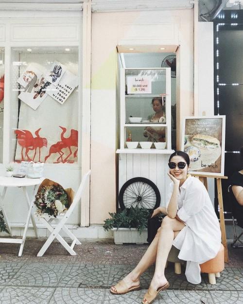 Kim Lý - Hồ Ngọc Hà chiếm bảng street style bởi outfit đẹp xuất sắc-5