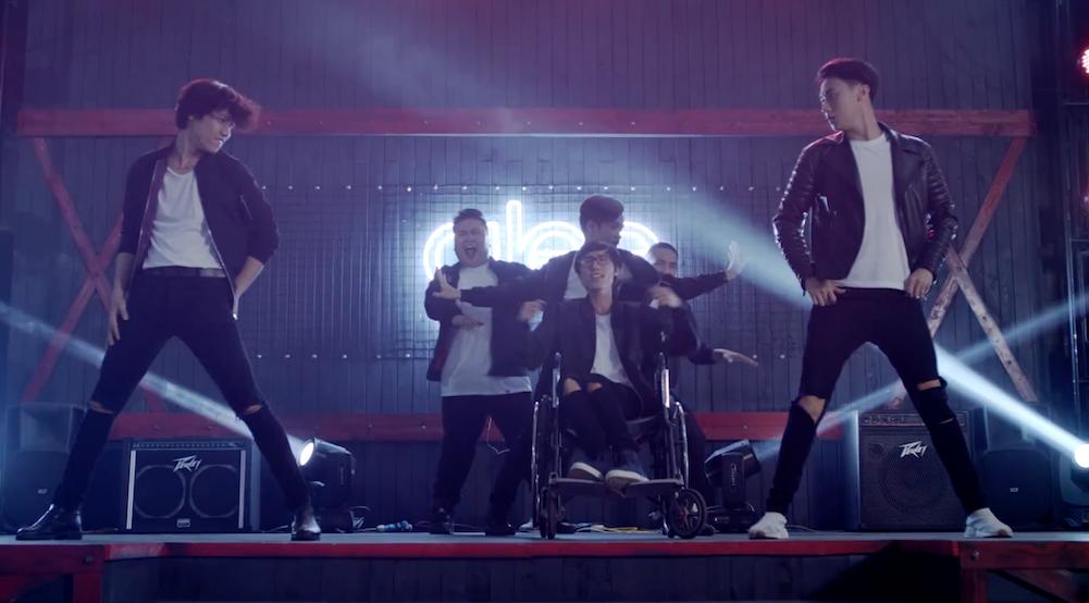 Giọng hát của Angela Phương Trinh được khán giả tìm nghe nhiều nhất tại Glee Việt Nam-8